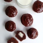 Chocolate Cupcakes With Cream Filling